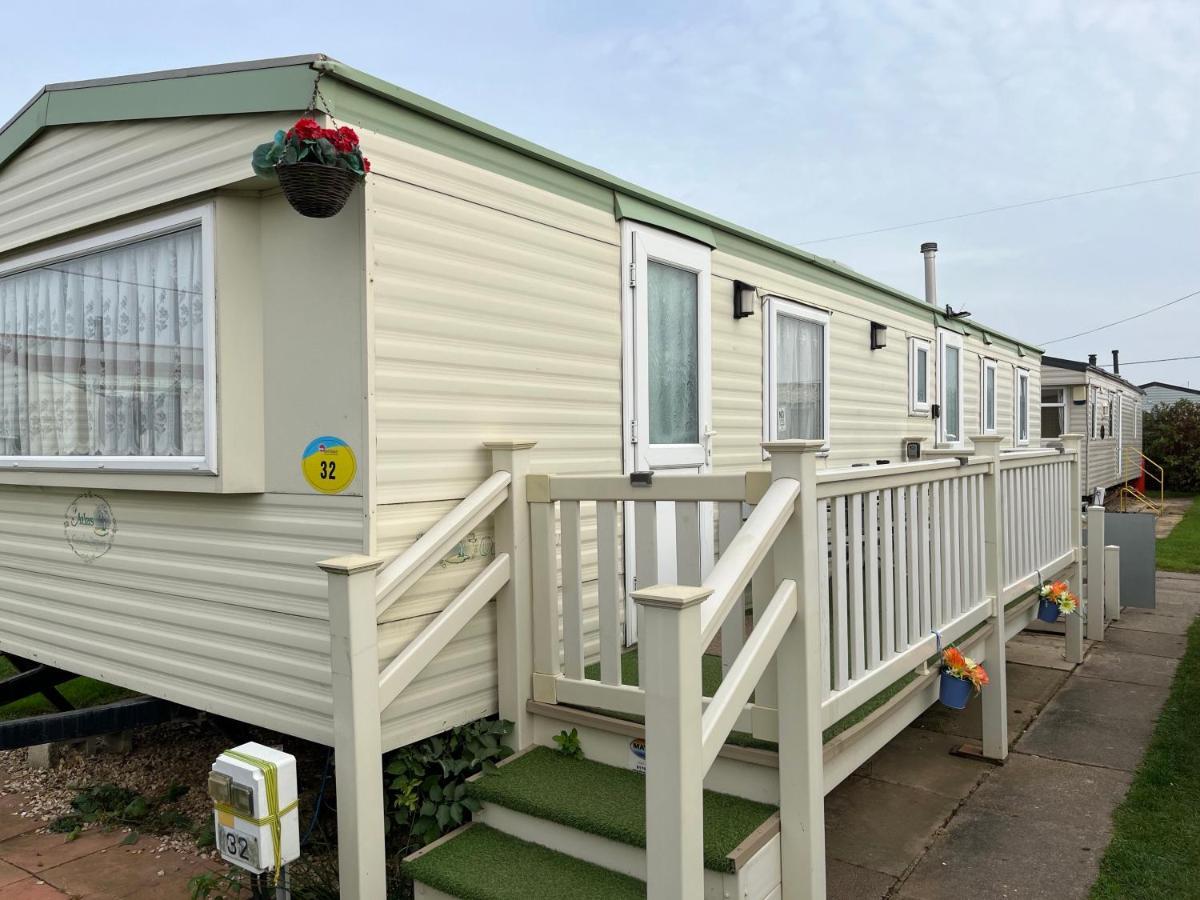Sealands Highbury Next To Fantasy Island And Beach 8 Berth Beds Made Up For Arrival Инголдмелс Екстериор снимка