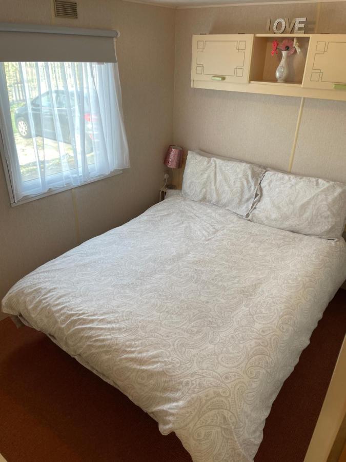 Sealands Highbury Next To Fantasy Island And Beach 8 Berth Beds Made Up For Arrival Инголдмелс Екстериор снимка