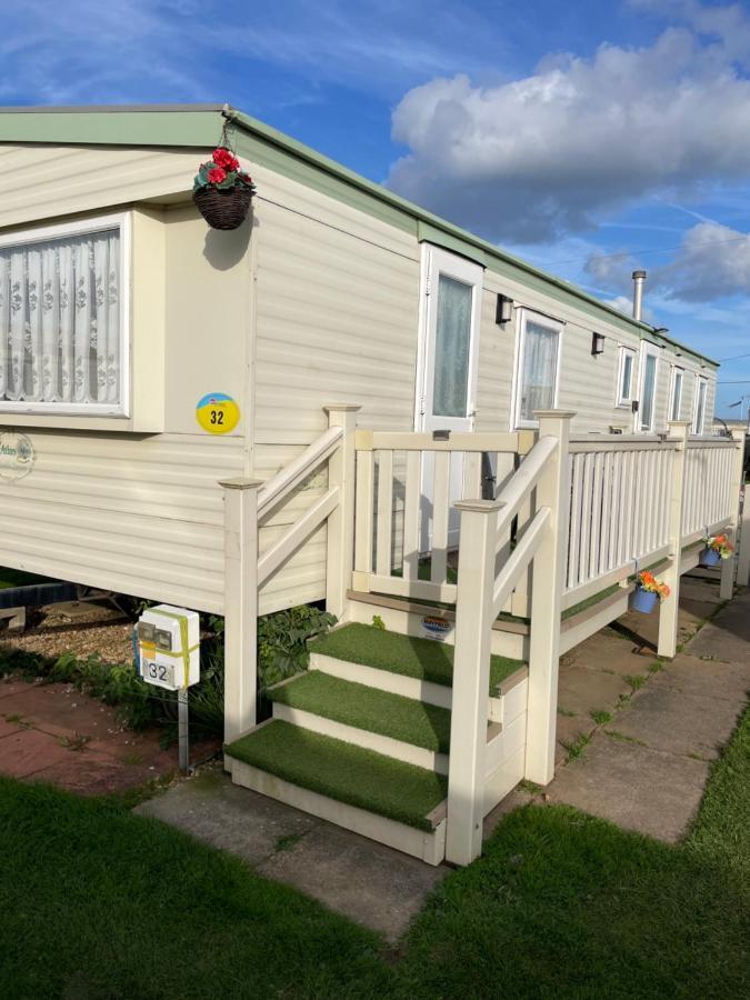 Sealands Highbury Next To Fantasy Island And Beach 8 Berth Beds Made Up For Arrival Инголдмелс Екстериор снимка